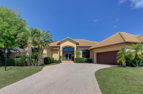 10675 Stonebridge Blvd, Boca Raton, FL 33498-6411