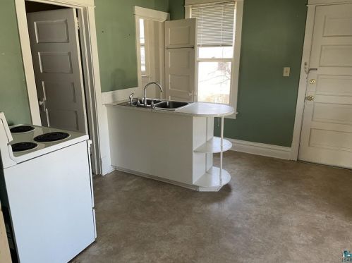 2919 Wicklow St, Duluth MN 55806-1416 exterior