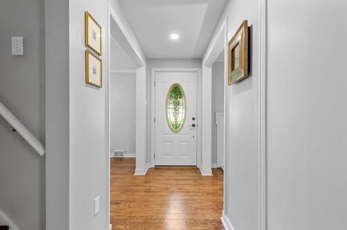 195 Woodland Farms Rd, Pittsburgh, PA 15238-2021