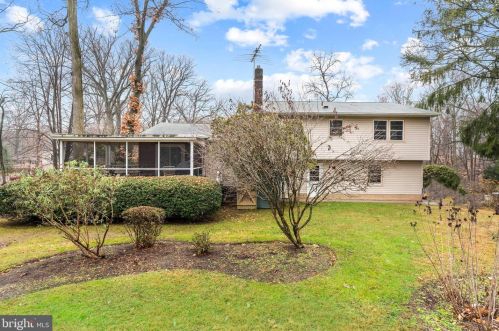 10 Cliffe Dr, Wilmington DE  19809-1602 exterior