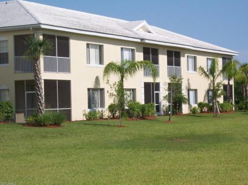 1405 Sweetwater Cv, Naples FL  34110-4152 exterior