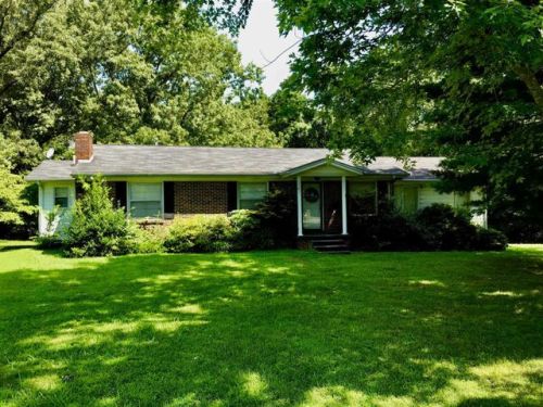 121 Phillips St, Charlotte, TN 37036-4905