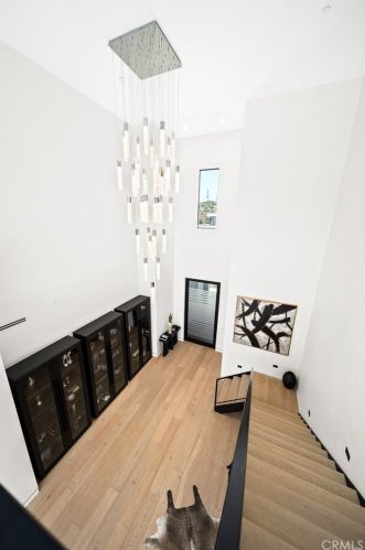 18852 Canyon Crest Dr, Orange CA 92861-2806 exterior