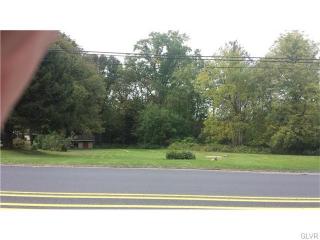 431 Best Ave, Walnutport, PA 18088-1209