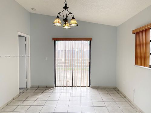 2666 72nd St, Hialeah FL  33016-5419 exterior