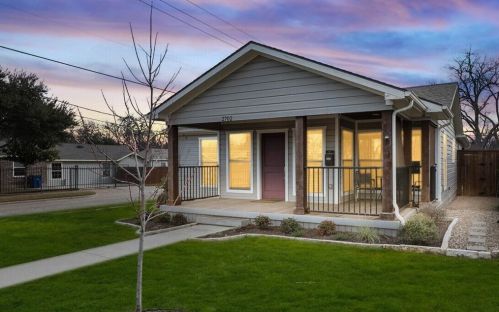 2702 Brooklyn Ave, Dallas, TX 75211-5201