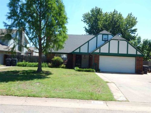 413 Dogwood Ln, Enid, OK 73703-3621