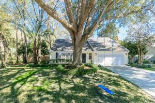 4594 Carolyn Cove Ln, Jacksonville, FL 32258-2181