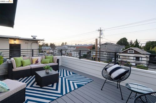 1049 61 St, Oakland CA 94608-2355 exterior