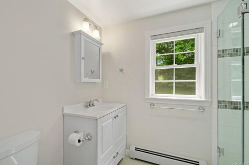 155 Wood St, Mahopac NY  10541-5111 exterior