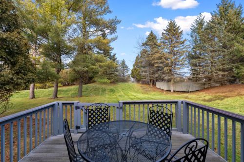 1510 Eastbrook Dr, Thiensville WI  53092-2986 exterior