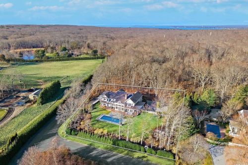3 Mill Path, Bridgehampton, NY 11932-4012