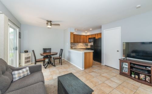 318 Gettysburg Way, Lincoln Park, NJ 07035-1835