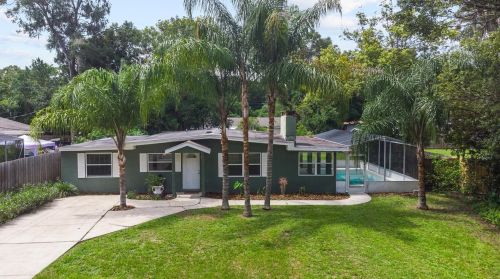 702 Temple Ave, Orange City, FL 32763-4735