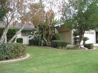 404 Hewlett St, Bakersfield, CA 93309-1437