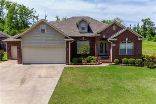 2311 Vail Dr, Van Buren, AR 72956-7808