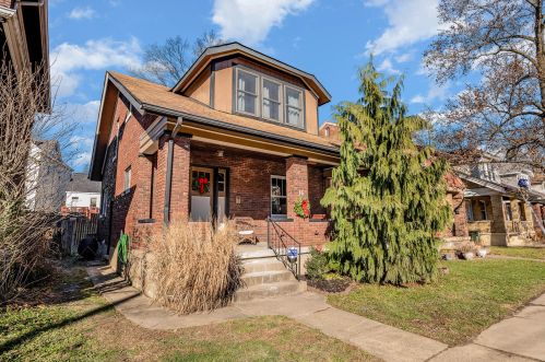 16 Holmesdale Ct, Covington, KY 41014-1726