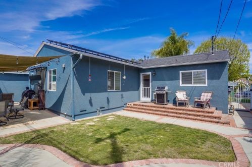 3753 Snowden Ave, Long Beach CA  90808-2226 exterior