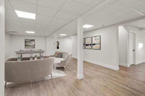 513 5th Ave, Bridgeville PA  15017-1337 exterior