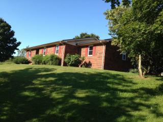 140 Galloway Ln, Winchester, TN 37398-4010