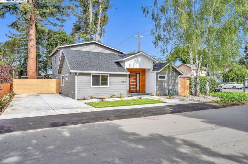 19525 Forest Ave, Hayward CA  94546-3519 exterior