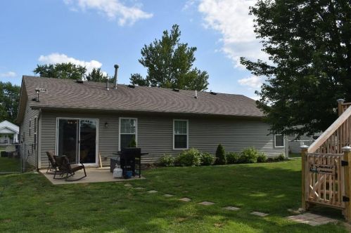 71 Kentucky Ave, Wilmington, OH 45177-1341
