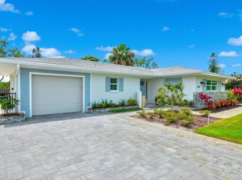 1150 Morningside Dr, Naples FL  34103-3312 exterior