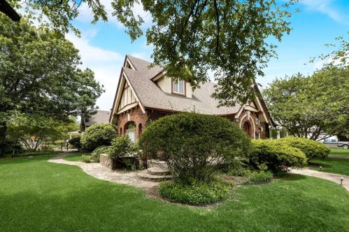 3922 Houston St, Greenville, TX 75401-5308