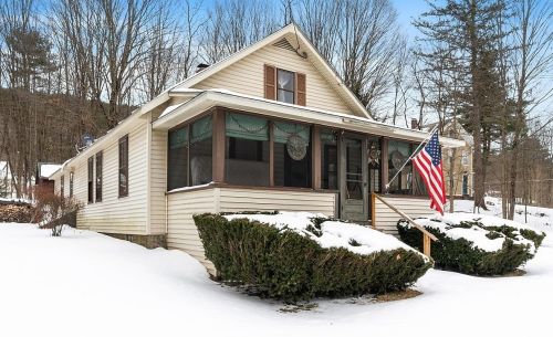 76 Eastern Ave, Keene, NH 03431-4214