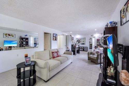 3400 Canal St, Naples, FL 34112-5914