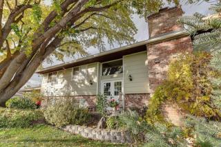 100 Quail Ridge Rd, Selah WA  98942-9610 exterior