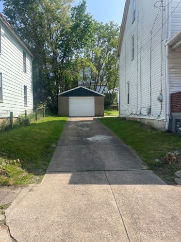 2904 Idaho St, Mckeesport, PA 15132-1845