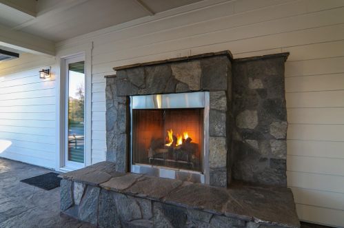 6331 Melody Ln, Newcastle CA  95658-9646 exterior