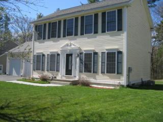 16 Windmere Dr, Raymond, NH 03077-2702