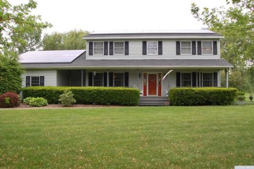 1461 Meadow Ln, Castleton, NY 12033-1607