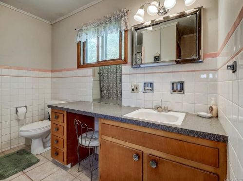 490 Bullville Rd, Montgomery NY  12549-1870 exterior