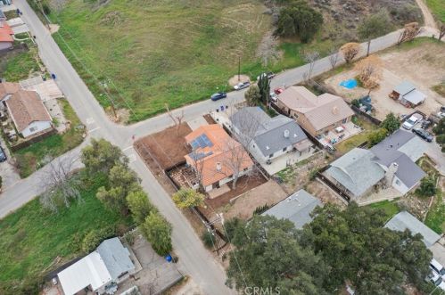 30807 Arlington St, Santa Clarita CA  91384-2453 exterior