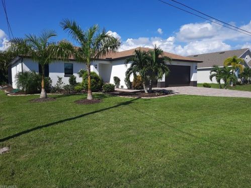 2639 4th Ter, Cape Coral, FL 33991-1134