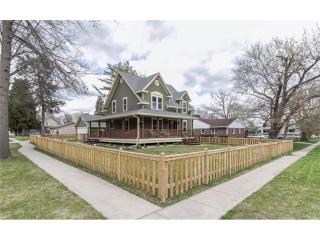 1218 Prairie St, Adel, IA 50003-1721