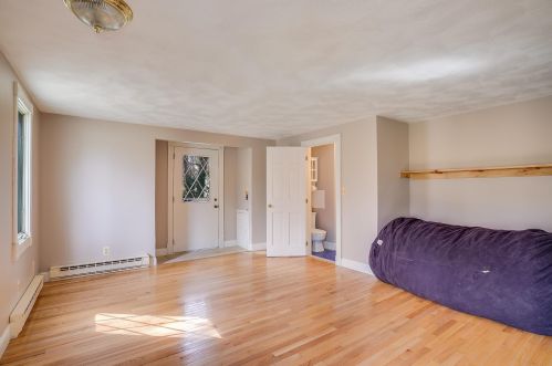 11 Stonewall Rd, Alton NH  03809-5149 exterior