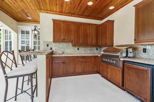 15563 Estancia Ln, West Palm Beach FL  33414-7439 exterior