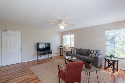 515 12th Ave, Saint Petersburg, FL 33701-5231
