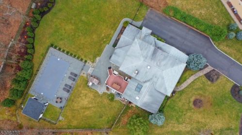 1364 Graymill Dr, Scotch Plains NJ  07076-4725 exterior