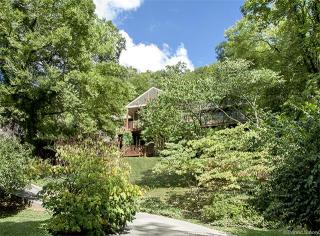 6609 Clearbrook Dr, Nashville, TN 37205-3926