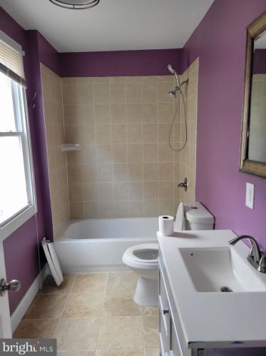 5215 Dix St, Washington DC 20019-6648 exterior