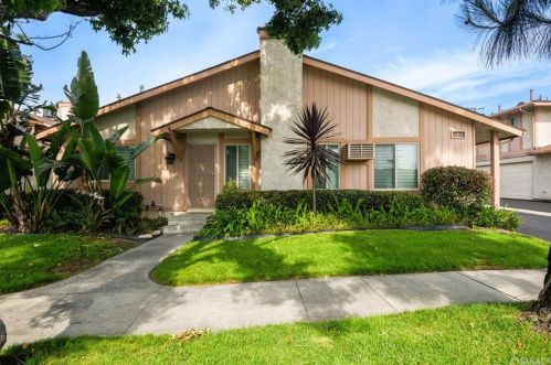3377 Pasadena Ave, Long Beach, CA 90807-4522