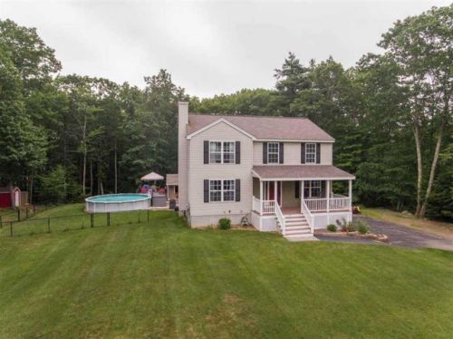 73 Gerry Dr, Danville NH  03819-3207 exterior