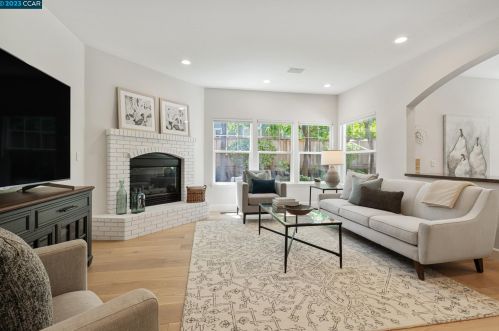 113 Windover Dr, Danville, CA 94506-1912