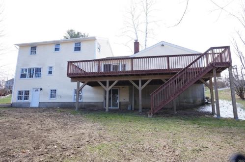 9 Juniper Ln, Brookfield Center CT  06804-1207 exterior