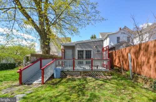803 Cattell St, Easton, PA 18042-1524
